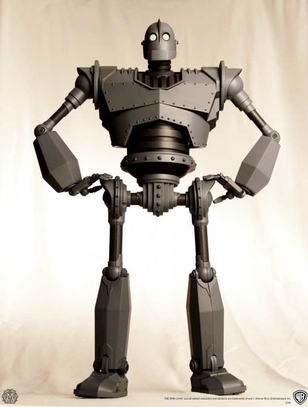 the iron giant statue