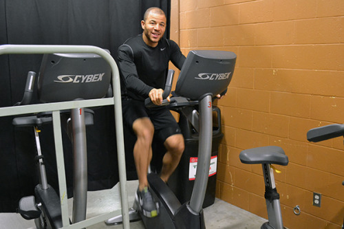 hockeythighs:All the best to Jarome Iginla at the end of a...