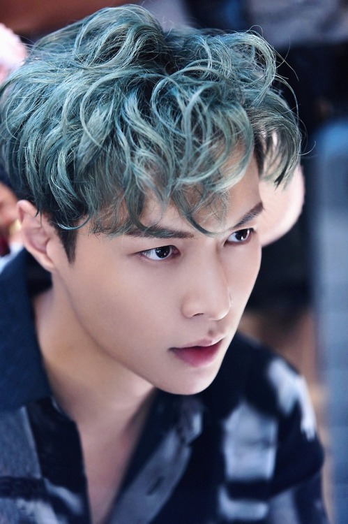 dailyexo:Lay - 181007 Lay Zhang Studio twitter update: “Happy...