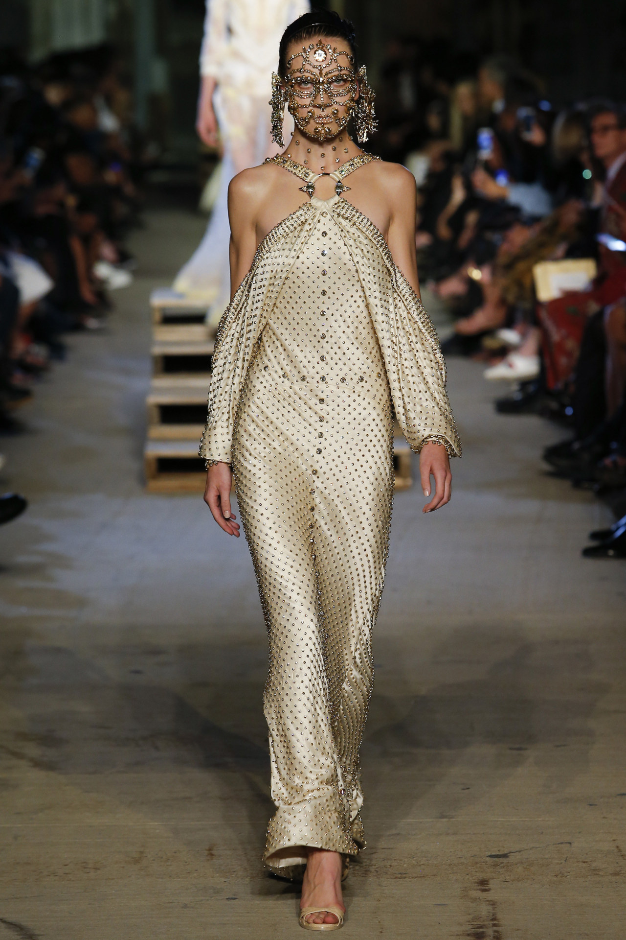 VISUAL JUNKEE - GIVENCHY Spring 2016 Ready-To-Wear (NYFW) models:...