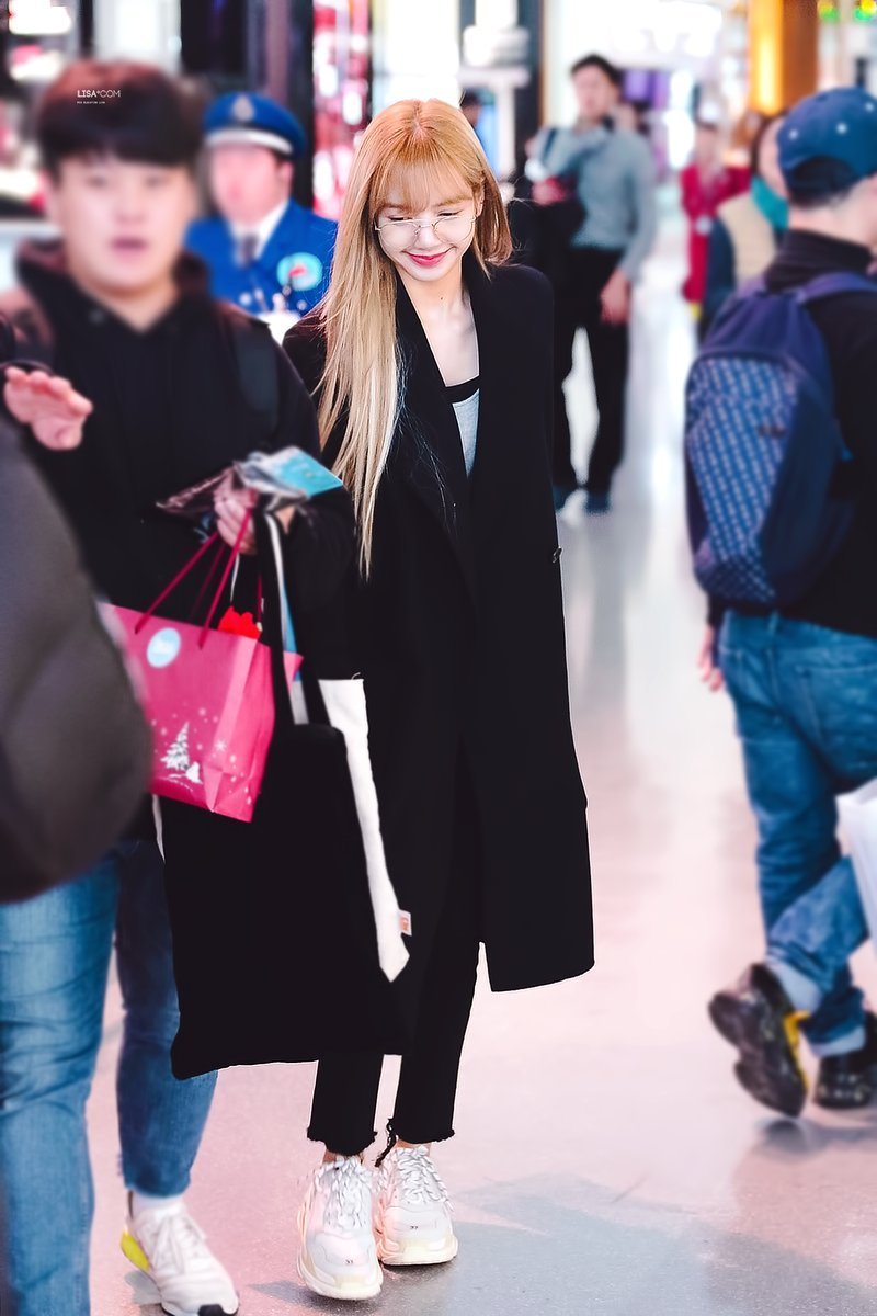 Gidle Airport Fashion - Gidle (G)I-DLE 2020