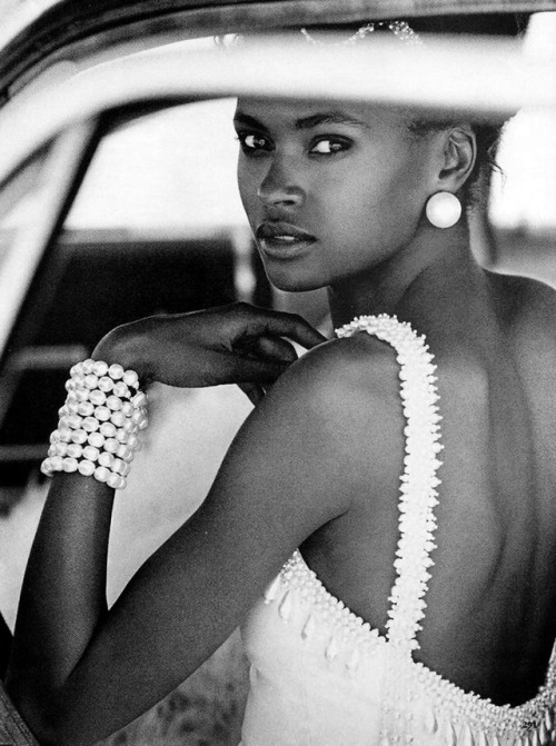 pocmodels:Karen Alexander by Peter Lindbergh for US Vogue,...