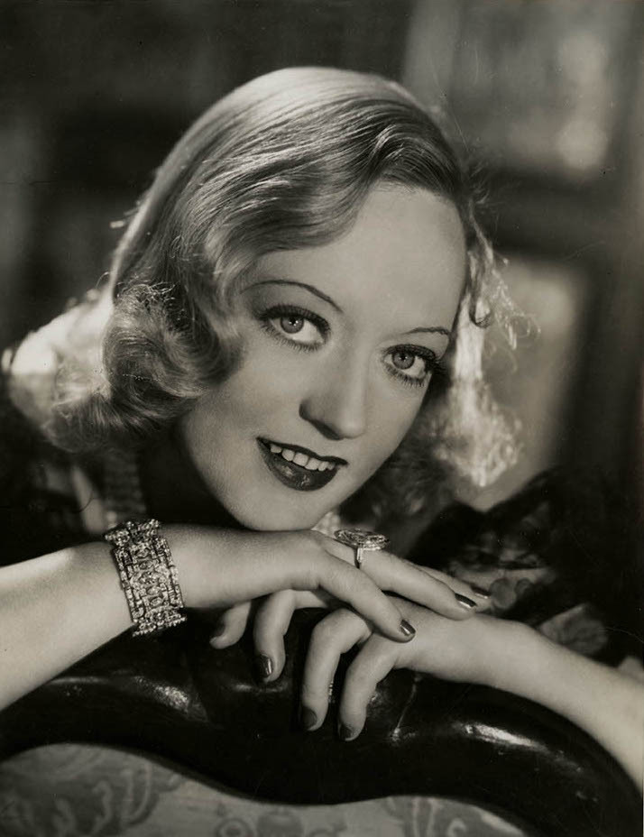 Beauty Never Dies — gmgallery: Marion Davies photographed by James...