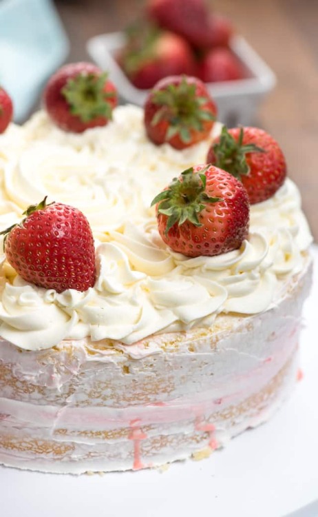 foodffs:STRAWBERRY SHORTCAKE LAYER CAKEFollow for recipesIs...