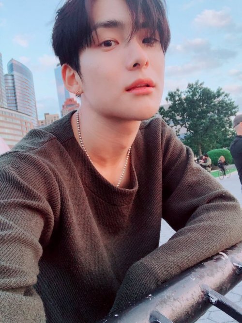 fy-ace7:official_ACE7:[#ACE_Jun]A very pretty day in so...