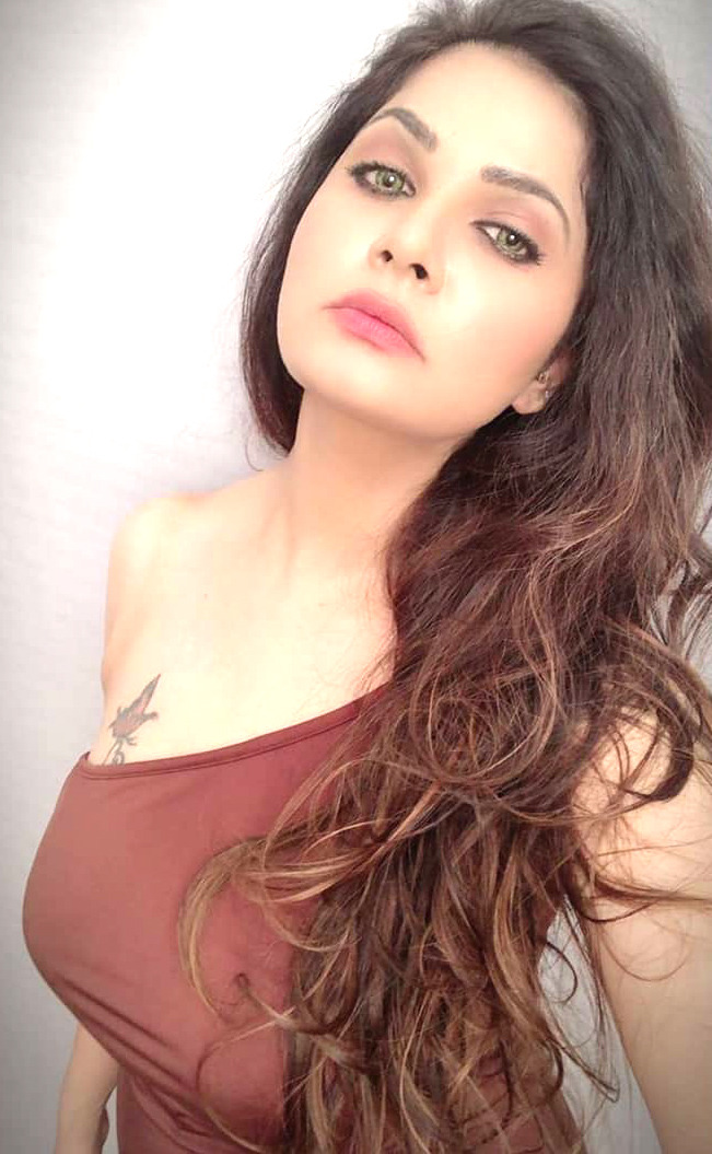 Sensual post from hotindianactress