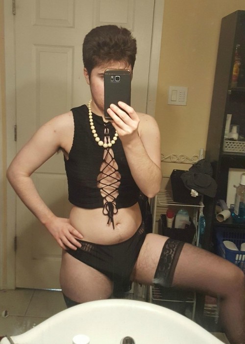 littlemousebrennan:My Frank N Furter cosplay is coming a long...