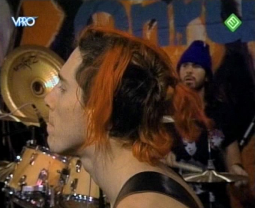 viviendollheart:John Frusciante’s red hot chili hair