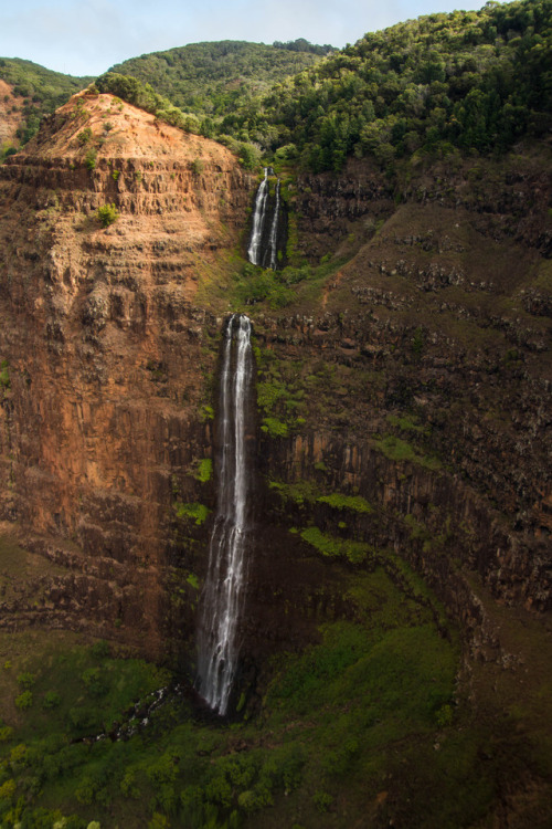 iase1977:©iase1977Waterfall - kauai Hawaii