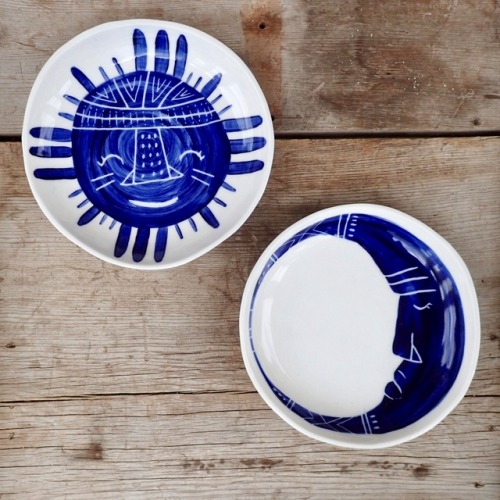 sosuperawesome:Illustrated Ceramics, by Becca Jane Koehler on...