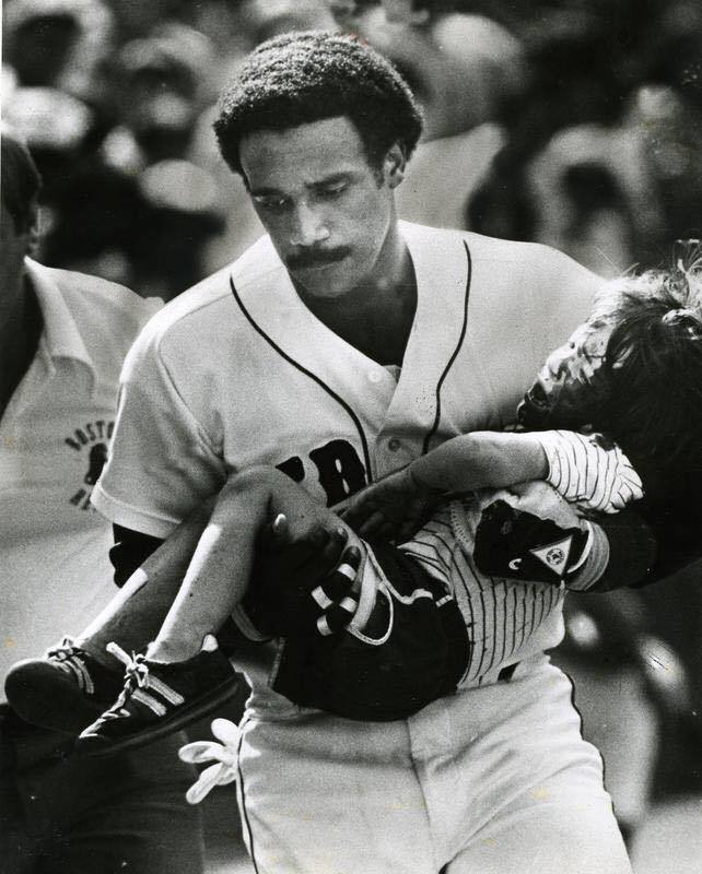 lorenzens-soil:
â âA TRUE HERO.
The date was August 8, 1982. The Red Sox were playing an afternoon game at Bostonâs Fenway Park. Suddenly a screaming foul ball whizzed past the first base dugout and Red Sox left fielder Jim Rice heard the...