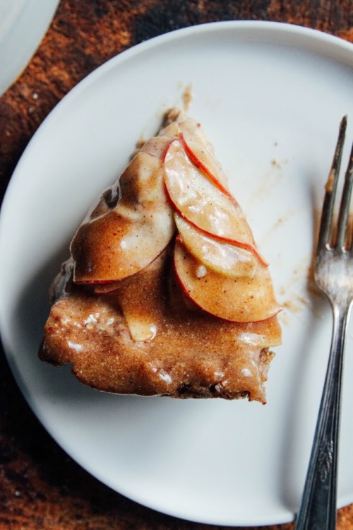 sweetoothgirl:Deep Dish Caramel Apple Pie