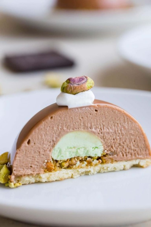 chocolateguru:Chocolate Pistachio Dome