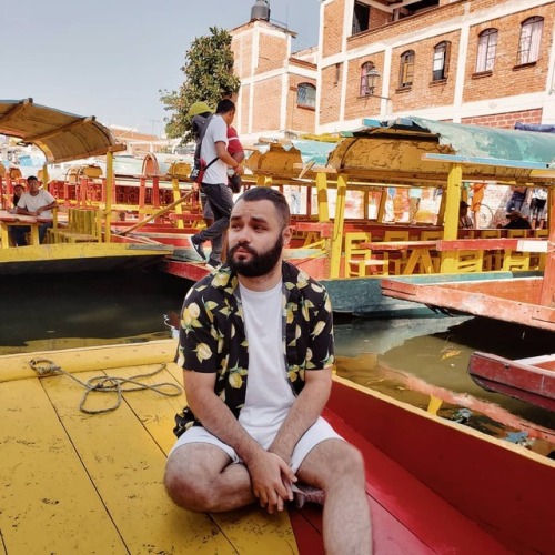 me-and-my-beard:Throwback cause Xochimilco is so awesome (w:...