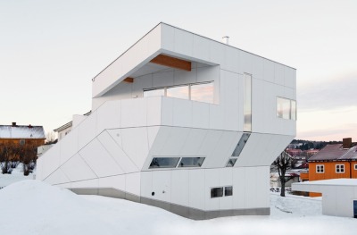 ombuarchitecture:<br /><br />Polite House Architecture<br />Located in the residential area of ​​Havstein in Trondheim, Norway, this house overlooks the fjord and the city. Thinking JVA, this house geometric shapes stands out for its uniqueness and modernity. <br />via fubiz<br /><br /><br />