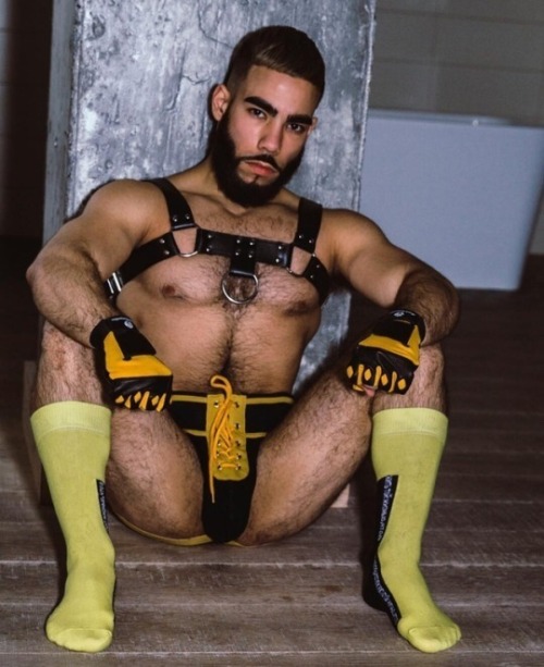 psubeefguy:shakboysmen:I’m so in LUST with this guy. Anything...