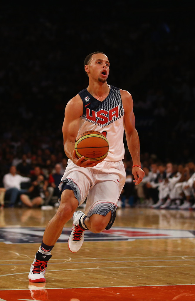 famousmales > Stephen Curry (NBA)