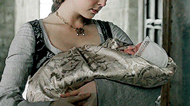 asoiafedit gotedit rhaella targaryen daenerys targaryen viserys targaryen fixinggot* gifs* *~