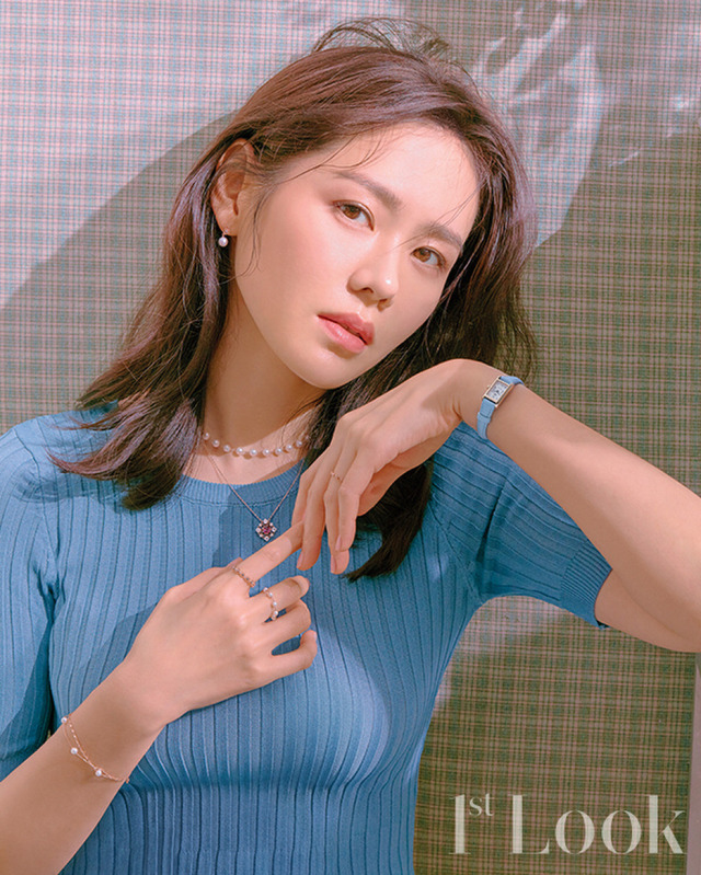 Son Ye Jin Posts Korean Photoshoots Look Magazine Fashion Photoshoot My Xxx Hot Girl