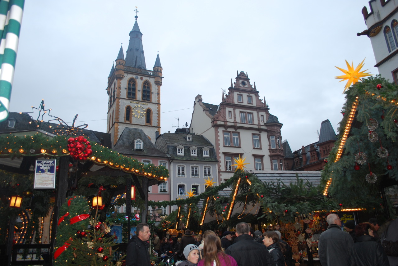 Nihon Kara Doitsu Made | Christmas Market at Trier, Germany My husband I...