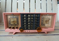 @Vintage Radios