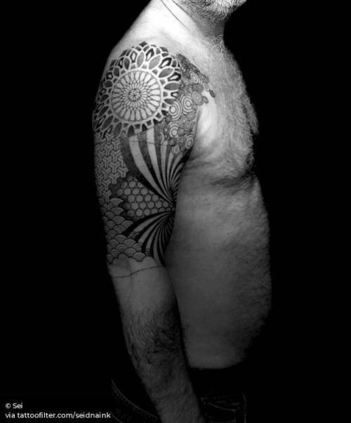 Microscopic DNA Tattoo by Stevie Monie: TattooNOW