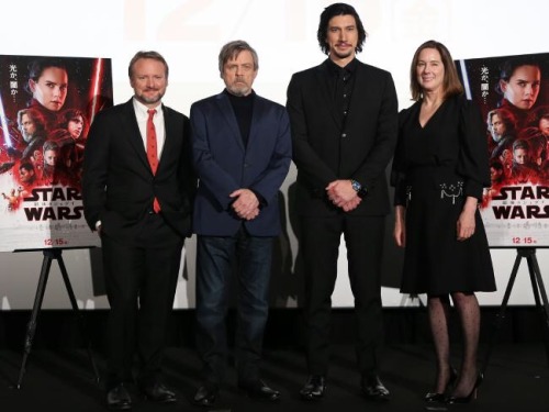 reyloandstormpilot:How tall is Adam Driver?However..........then we have Gwendoline...