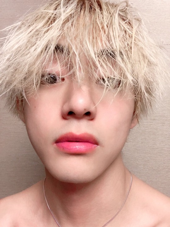 taehyung selca on Tumblr