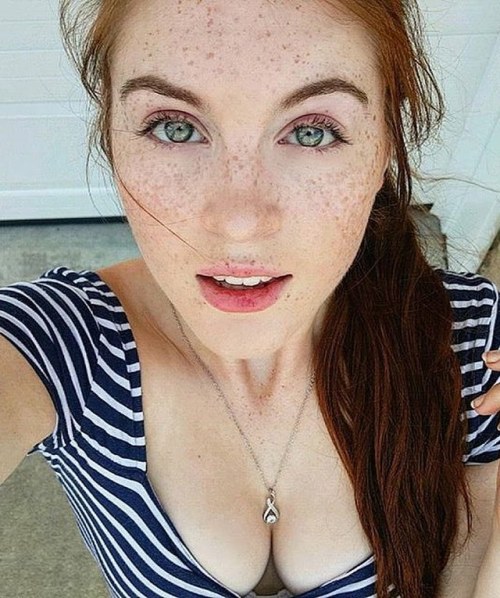 redhairzz:@danielleboker#redhead #ginger #freckles #blueeyes