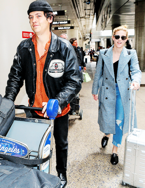 sprouseharts:Lili Reinhart and Cole Sprouse spotted arriving...