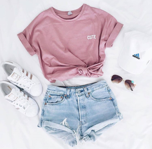 classy-lovely:T-shirts»  Denim Shorts»  c l o u d s