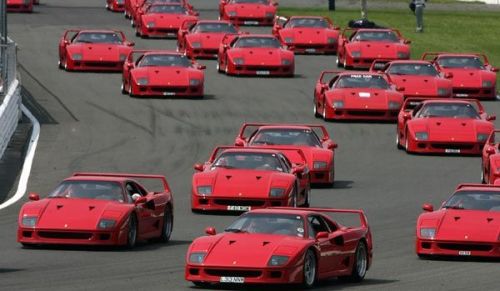 topvehicles:F40s. F40s everywhere via reddit