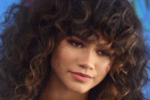 neverfarbehind: Zendaya Coleman Hair Appreciation Post...