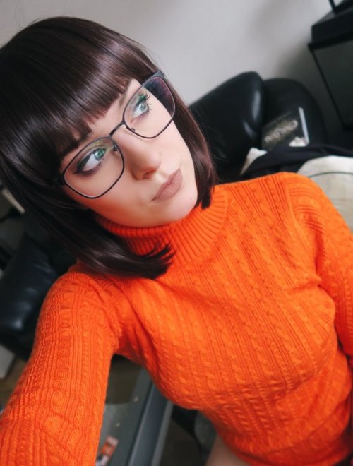 Velma Cosplay