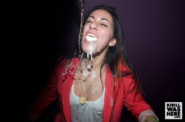 CHAMPAGNE FACIALS