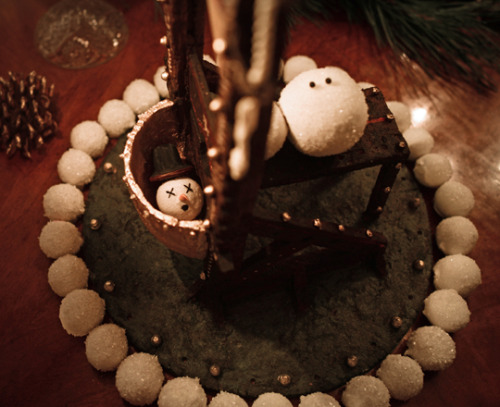 tastefullyoffensive:Holiday Gingerbread Castle by Christine...