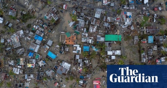 bisexualactivity:  Cyclone Idai ‘might be southern hemisphere’s worst such disaster’ “The official death tolls in Mozambique, Zimbabwe and Malawi are 200, 98 and 56 respectively. But these totals only scratch the surface; the real toll may not