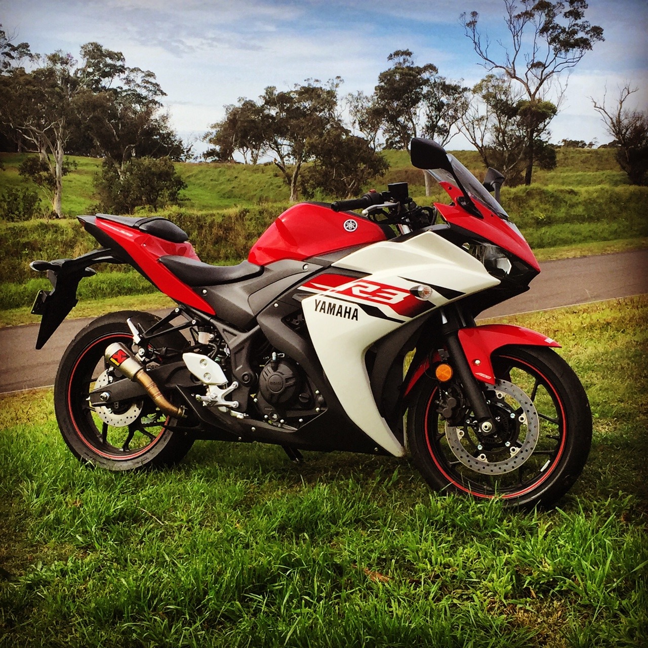 yamaha r3 version 1