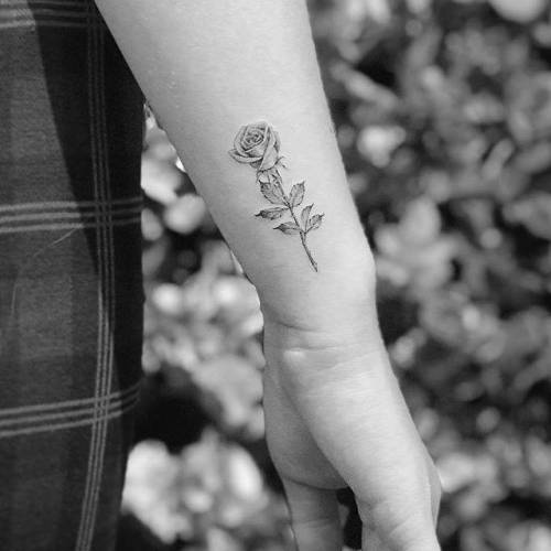 By Christopher Vasquez, done at West 4 Tattoo, Manhattan.... vasquez;flower;small;single needle;tiny;rose;ifttt;little;nature;wrist