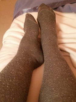 @Hosiery and feet. No Tats Or Piercings. Few Shoes.