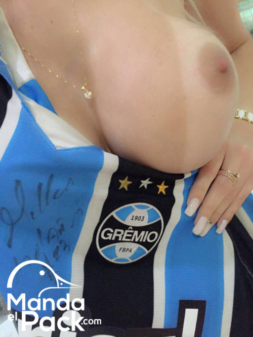 chamuyero86:Brenda Paes ¡Go Grêmio!