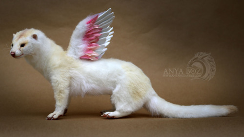 anyaboz:Winged Mink Room GuardianCommission NFSHoly Moly I am...