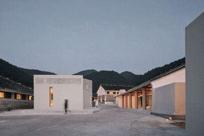 Miya/LostVilla Huchen Barn Resort / Ares Partnersph: Su Shengliang