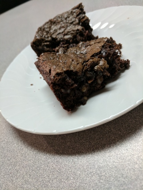 bitchtittiesbakes:zucchini brownies by bitchtittiesbakes