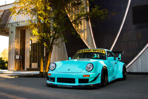 itcars:RWB Porsche 911 (930)Image bySirMatvey || IG