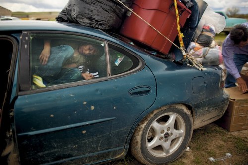 katttwashere:Aaron Huey - In the shadow of wounded knee