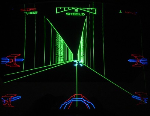 star-wars-forever:Trench run from the original Star Wars arcade...