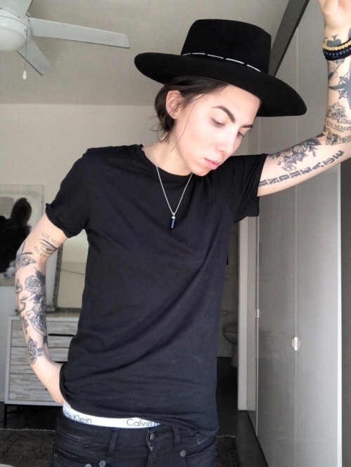 lesbian tomboystyle tomboy tomboymodel queer model androgynous model androgynous women androgynous style androgyny lgbt girls with tattoos women with tattoos girlswholikegirls