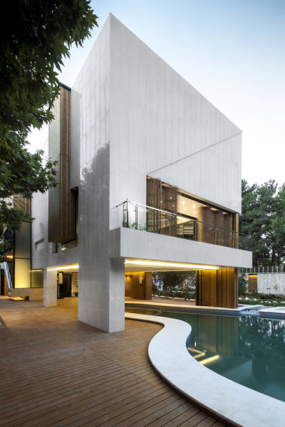 Kooshk House / Sarsayeh Architectural Officeph: Farshid Nasrabadi 