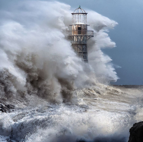 travel lighthouse lighthouses stormy seas waves ocean crash dangerous seas